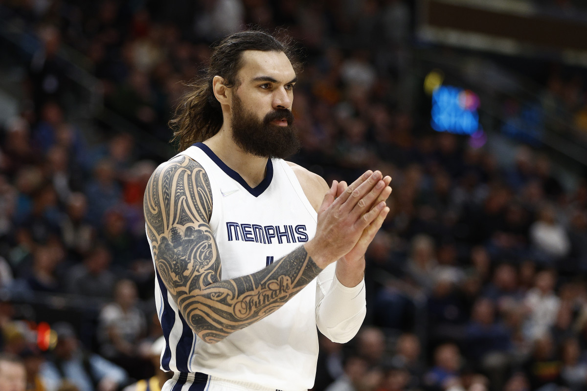 NBA Thunder Players And National Media Spar NBA Thunder Players And National Media Spar