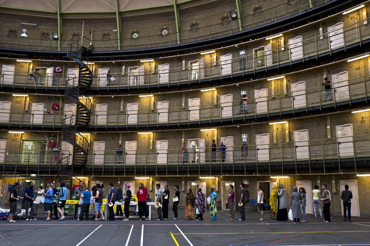 Netherlands' Response To Asylum Challenges: Detention Centers And Area Bans Netherlands' Response To Asylum Challenges: Detention Centers And Area Bans