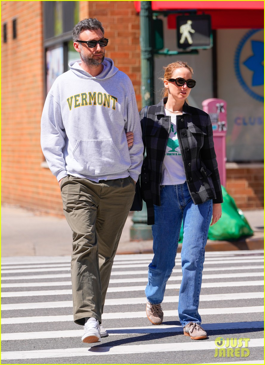 New Photos: Jennifer Lawrence And Cooke Maroney's Public Appearance Fuels Baby No. 2 Rumors New Photos: Jennifer Lawrence And Cooke Maroney's Public Appearance Fuels Baby No. 2 Rumors
