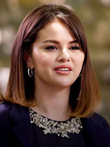 New Selena Gomez Song Hits Top 10 Before Official Release New Selena Gomez Song Hits Top 10 Before Official Release