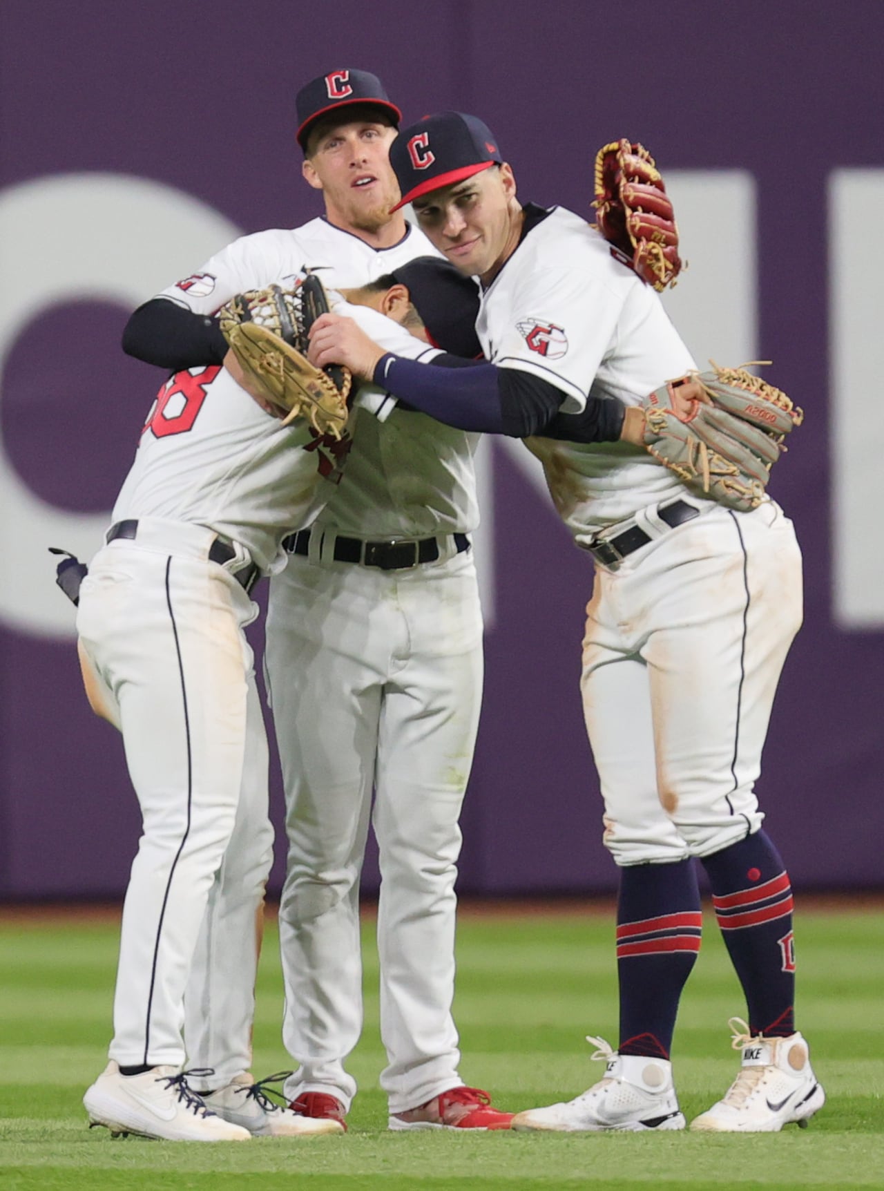 New York Yankees Edge Out Cleveland Guardians