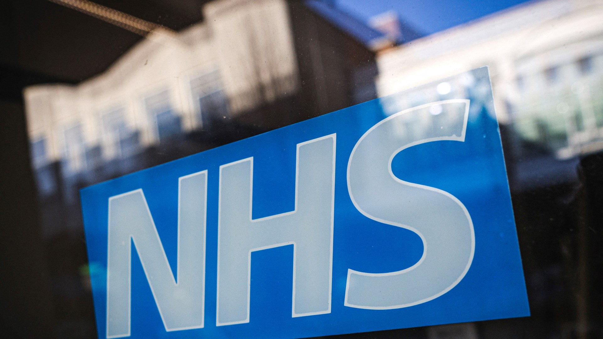 Norfolk MP's Supreme Court Challenge: NHS Gender Row Norfolk MP's Supreme Court Challenge: NHS Gender Row