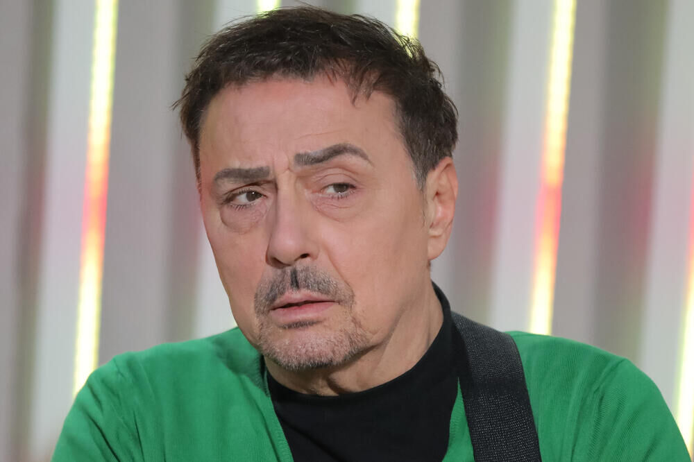 Novača: Menšikov Trijumf I Zahvalnost Novaku Đokoviću Novača: Menšikov Trijumf I Zahvalnost Novaku Đokoviću