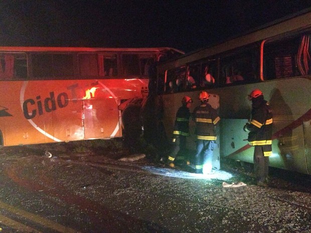 Número De Mortos Em Acidente Com Ônibus Universitário Aumenta Número De Mortos Em Acidente Com Ônibus Universitário Aumenta