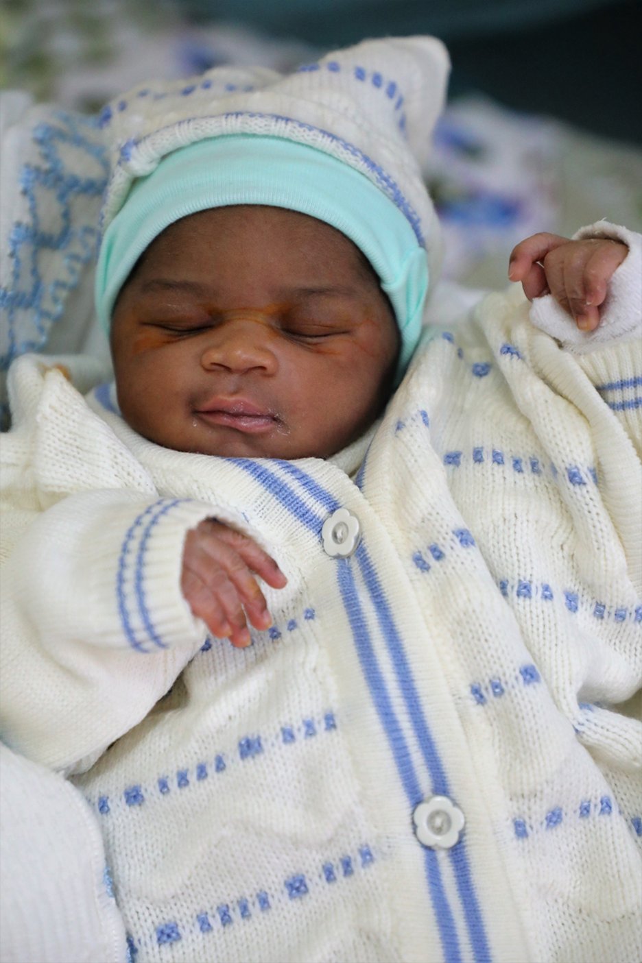  Offre Spéciale : Poids En Chocolat Pour Le Premier Bébé Né Dans Cette Boulangerie Normande