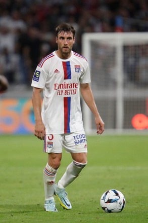 Olympique Lyonnais' Tagliafico Critiques Man United Players Amidst Ten Hag's Difficulties Olympique Lyonnais' Tagliafico Critiques Man United Players Amidst Ten Hag's Difficulties