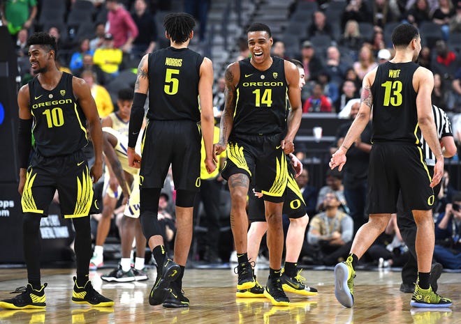 Oregon Ducks Fall Short Against Duke In NCAA Tournament Oregon Ducks Fall Short Against Duke In NCAA Tournament