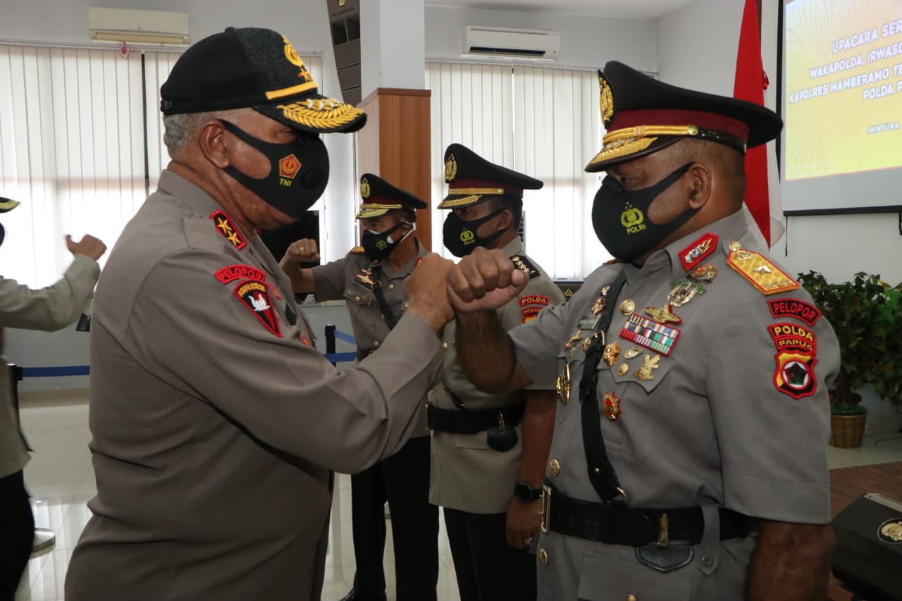 Polda Bali: Irjen Daniel Pimpin Sertijab 7 Perwira Menengah, Sampaikan Pesan Strategis Polda Bali: Irjen Daniel Pimpin Sertijab 7 Perwira Menengah, Sampaikan Pesan Strategis