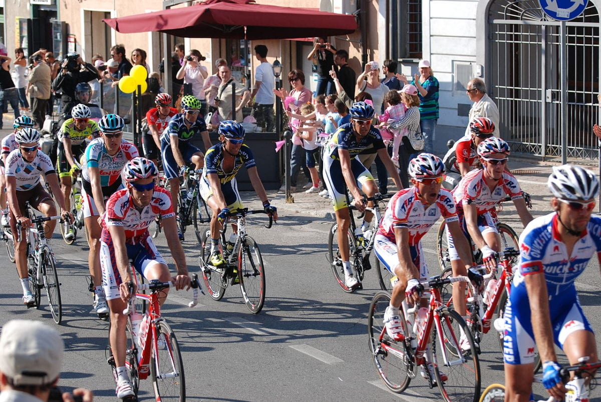 Pope Leo XIV's Vatican Greeting For Giro D'Italia Cyclists Pope Leo XIV's Vatican Greeting For Giro D'Italia Cyclists