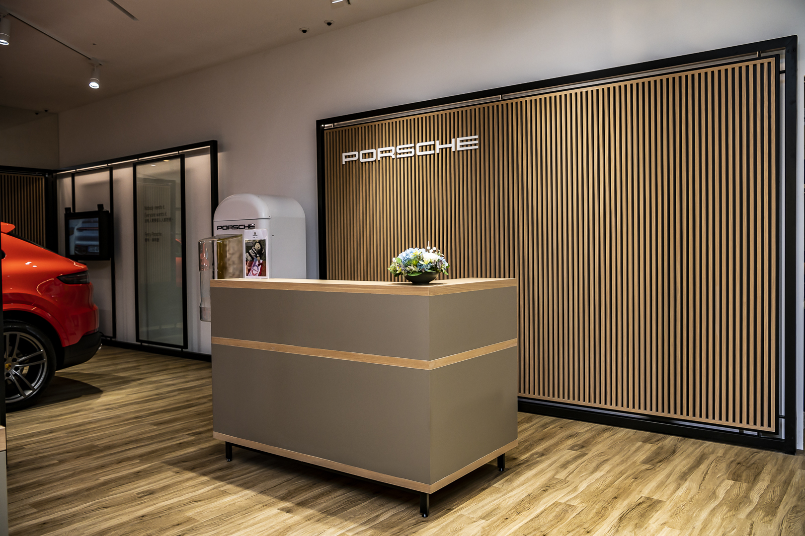 新北Porsche NOW概念店:體驗頂級跑車與藝術的全新風貌 新北Porsche NOW概念店:體驗頂級跑車與藝術的全新風貌