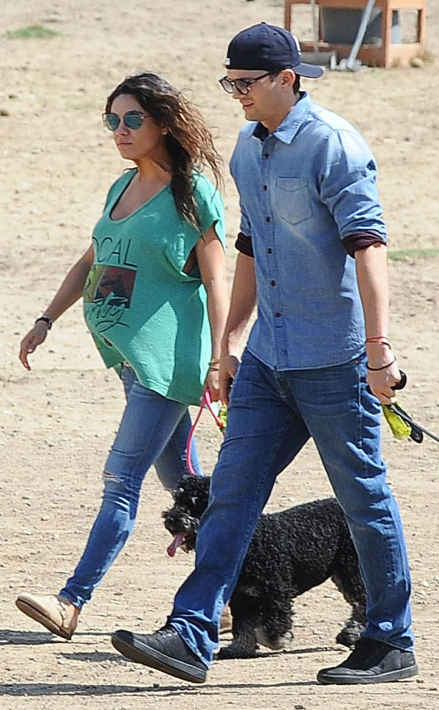 Post-Venice Film Shoot: Ashton Kutcher And Mila Kunis Enjoy Beverly Hills Post-Venice Film Shoot: Ashton Kutcher And Mila Kunis Enjoy Beverly Hills