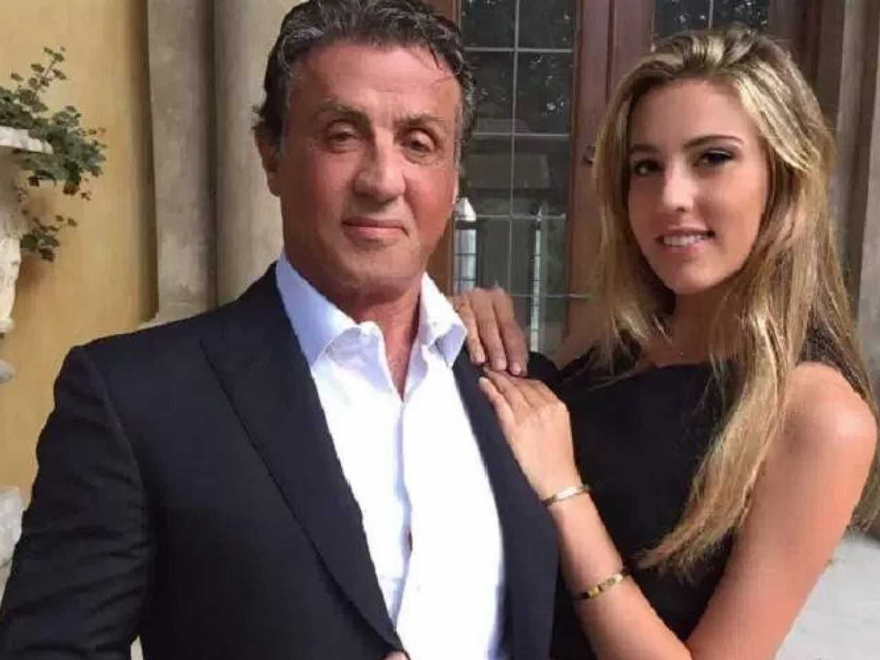 Prachtige Foto: Dochter Van Sylvester Stallone Krijgt Veel Complimenten Prachtige Foto: Dochter Van Sylvester Stallone Krijgt Veel Complimenten