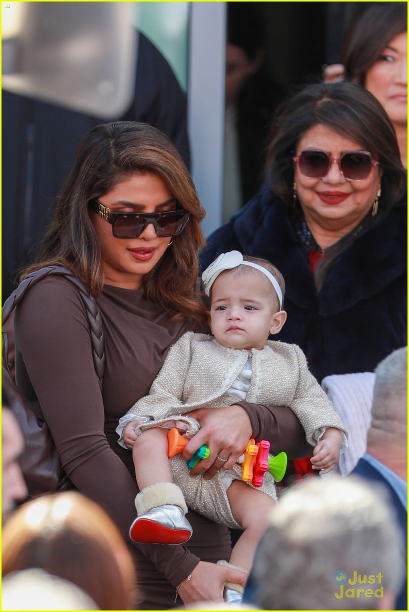 Priyanka Chopra & Nick Jonas: A Memorable Holi Celebration Priyanka Chopra & Nick Jonas: A Memorable Holi Celebration