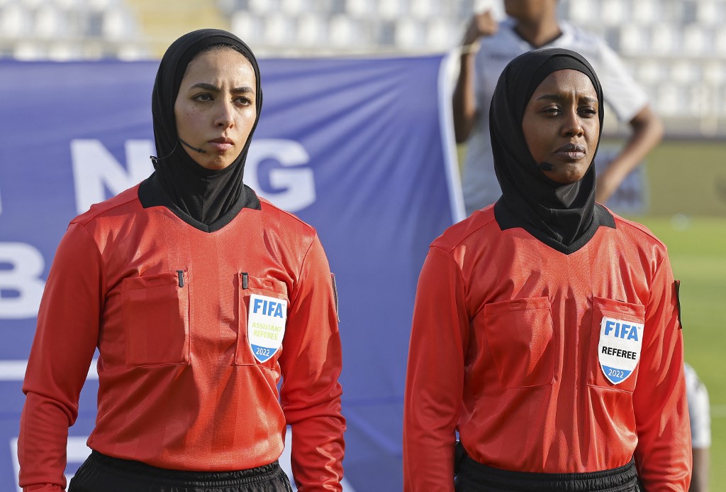 Proposed Hijab Ban Sparks Debate In France: Macron's Party Takes A Stand Proposed Hijab Ban Sparks Debate In France: Macron's Party Takes A Stand