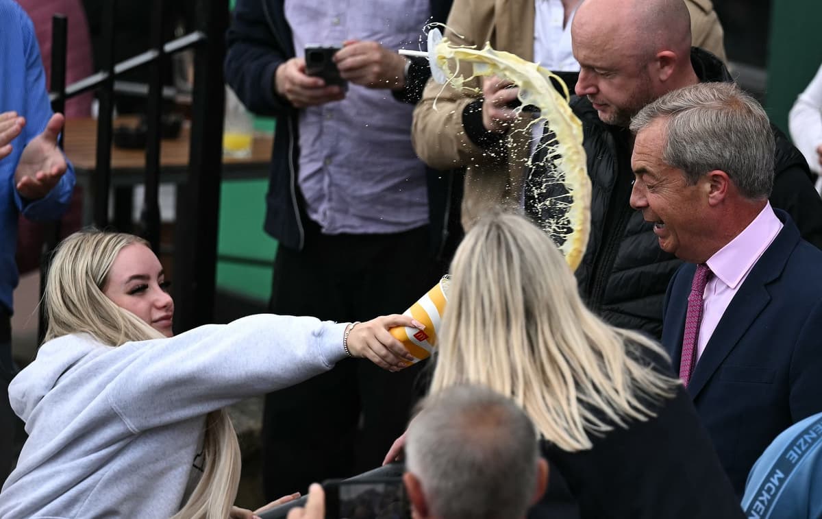 Reform UK Leader Nigel Farage Visits Shrewsbury, Criticizes Conservatives Reform UK Leader Nigel Farage Visits Shrewsbury, Criticizes Conservatives