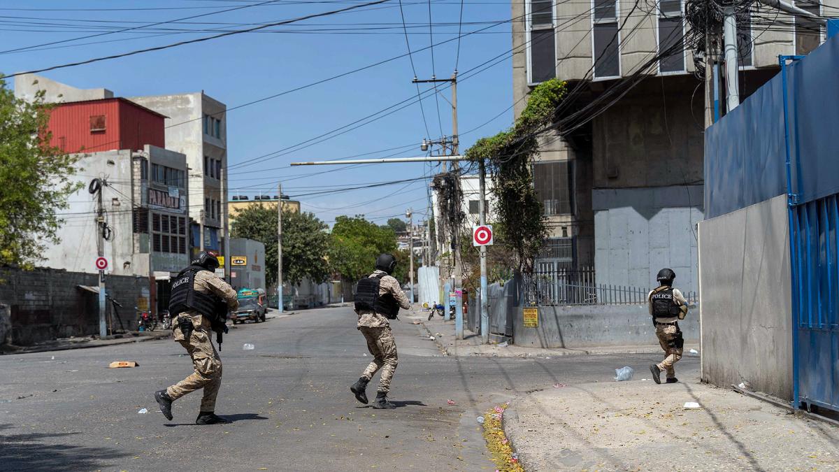 República Dominicana: Eje Central Del Tráfico De Armas Hacia Haití República Dominicana: Eje Central Del Tráfico De Armas Hacia Haití