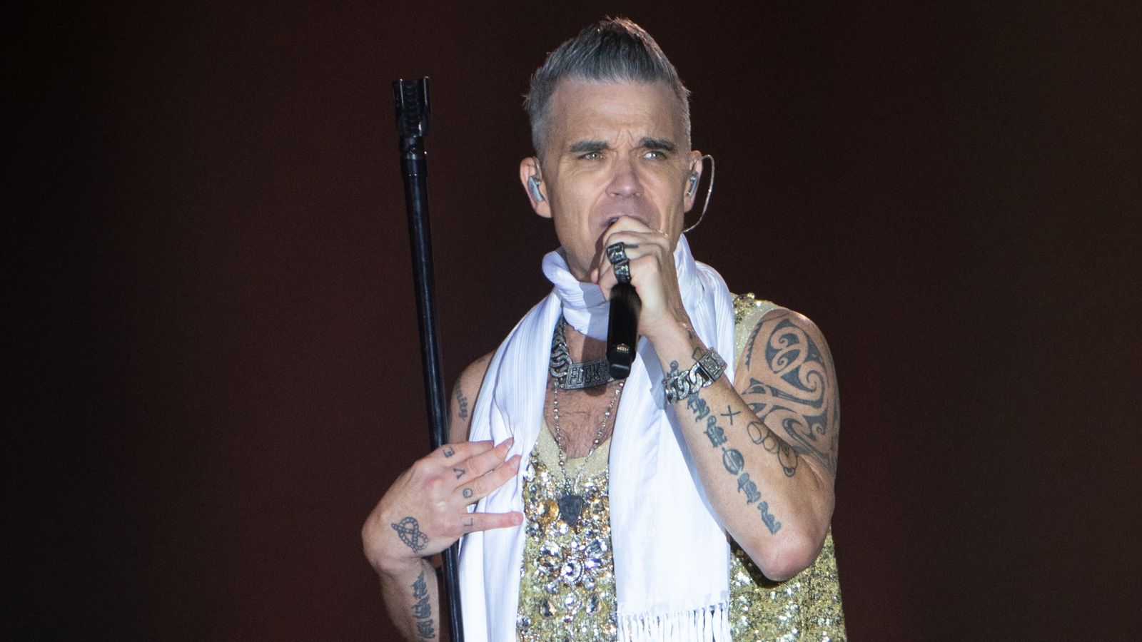 Robbie Williams' Malaga Concert: Cruise Ship Christening Spectacle Robbie Williams' Malaga Concert: Cruise Ship Christening Spectacle