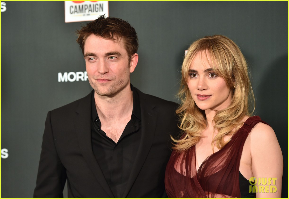 Robert Pattinson And Suki Waterhouse's Relationship: Hand-in-Hand In New York City During The Batman 2 Speculation Robert Pattinson And Suki Waterhouse's Relationship: Hand-in-Hand In New York City During The Batman 2 Speculation