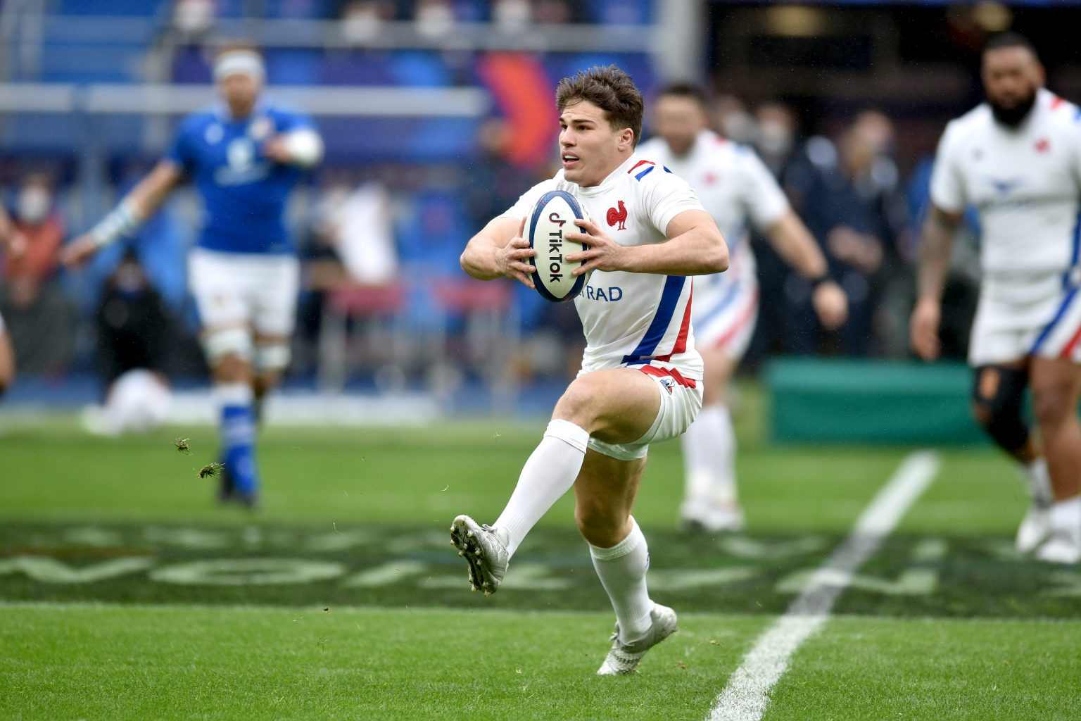 Rugby World Cup: Dupont Leads France To 11-Point Win Against Italy Rugby World Cup: Dupont Leads France To 11-Point Win Against Italy