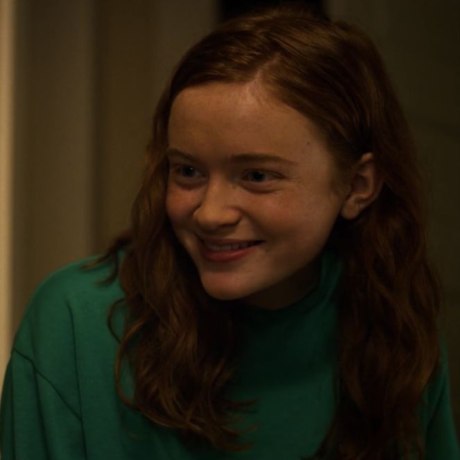 Sadie Sink And Mia Farrow: Behind-the-Scenes Broadway Photo Sadie Sink And Mia Farrow: Behind-the-Scenes Broadway Photo