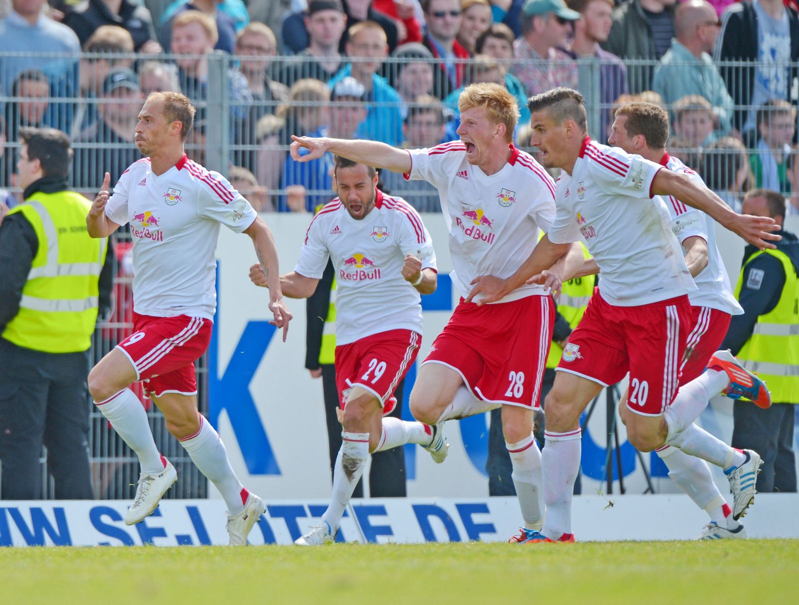 Saisonende Bundesliga: Abstieg Für Bochum Und Holstein Kiel, Leipzig Enttäuscht Saisonende Bundesliga: Abstieg Für Bochum Und Holstein Kiel, Leipzig Enttäuscht