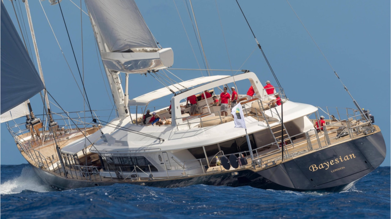 Salvage Operation Tragedy: Diver Perishes Recovering Sunken Superyacht Salvage Operation Tragedy: Diver Perishes Recovering Sunken Superyacht