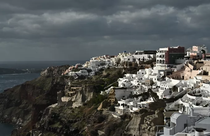 Santorini Earthquake Outlook: Scientists Assess Recent Decline In Seismic Activity Santorini Earthquake Outlook: Scientists Assess Recent Decline In Seismic Activity