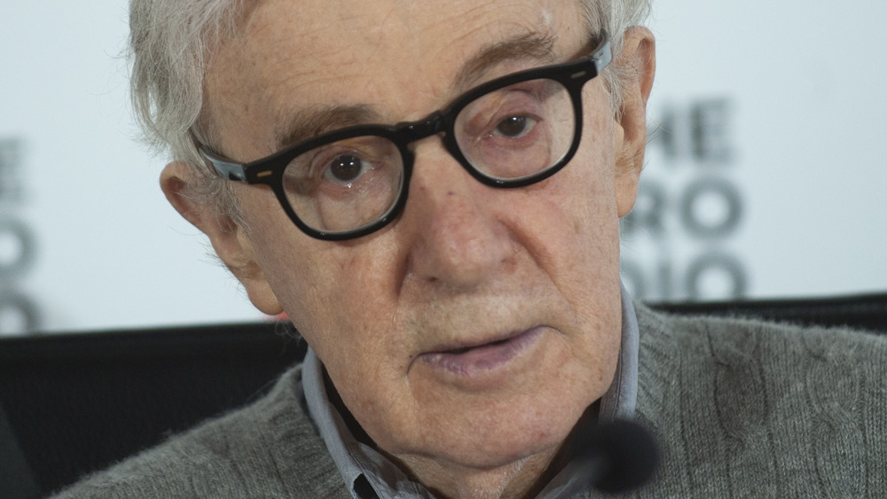 Sean Penn Questions Dylan Farrow's Allegations Against Woody Allen Sean Penn Questions Dylan Farrow's Allegations Against Woody Allen