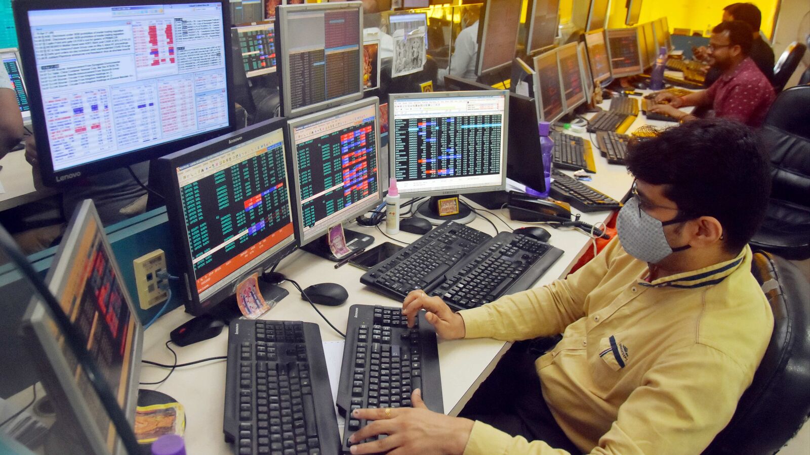 Sensex And Nifty: Current Market Status And Intraday Movement Sensex And Nifty: Current Market Status And Intraday Movement