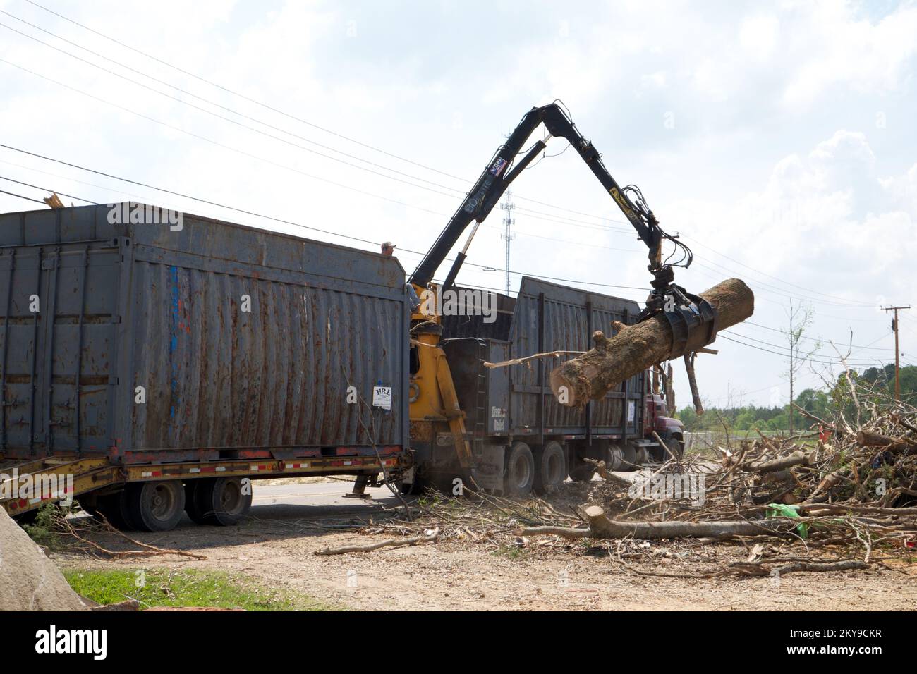 Severe Weather Cleanup: Louisville Accepting Debris Removal Requests Severe Weather Cleanup: Louisville Accepting Debris Removal Requests