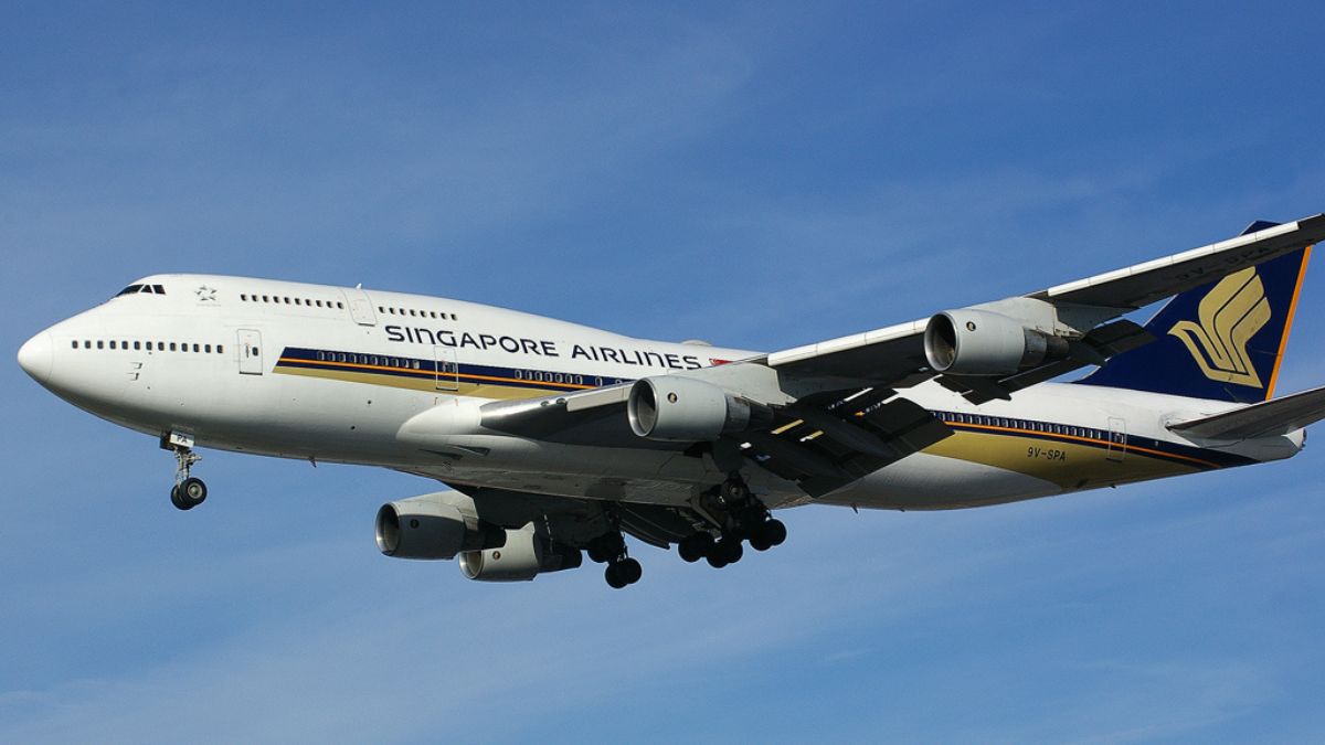 Singapore Airlines Staff To Receive Over Seven Months' Salary As Bonus