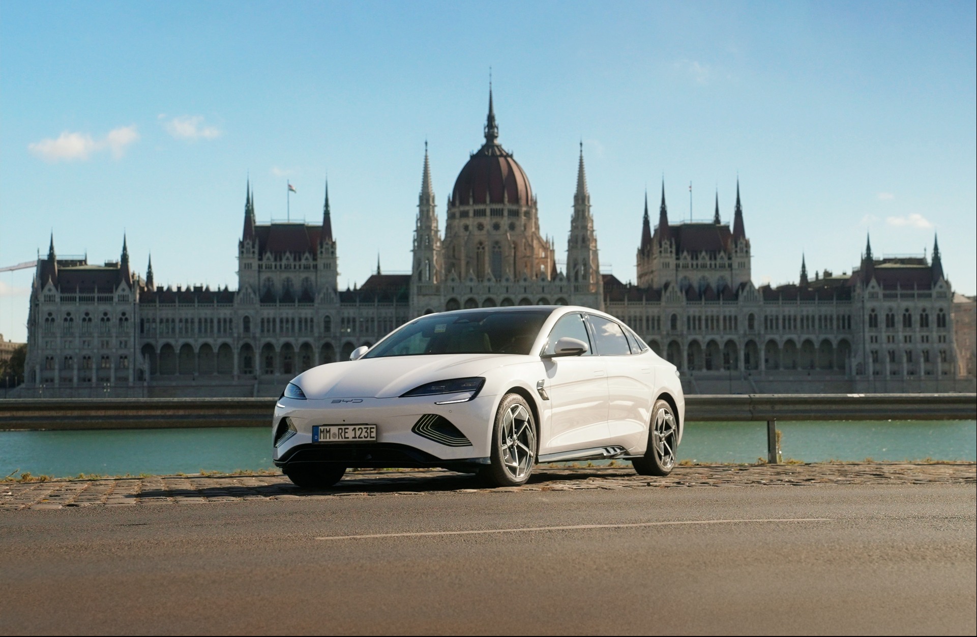 Slabý Prodej Elektromobilů BYD V Evropě: Hybridní Modely A Lokální Tým Jako Řešení? Slabý Prodej Elektromobilů BYD V Evropě: Hybridní Modely A Lokální Tým Jako Řešení?