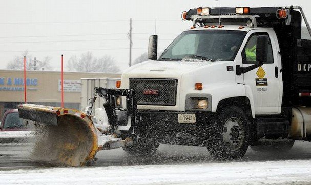 Sleet And Snow Expected In Tulsa: City Crews Pre-Treating Roads Sleet And Snow Expected In Tulsa: City Crews Pre-Treating Roads