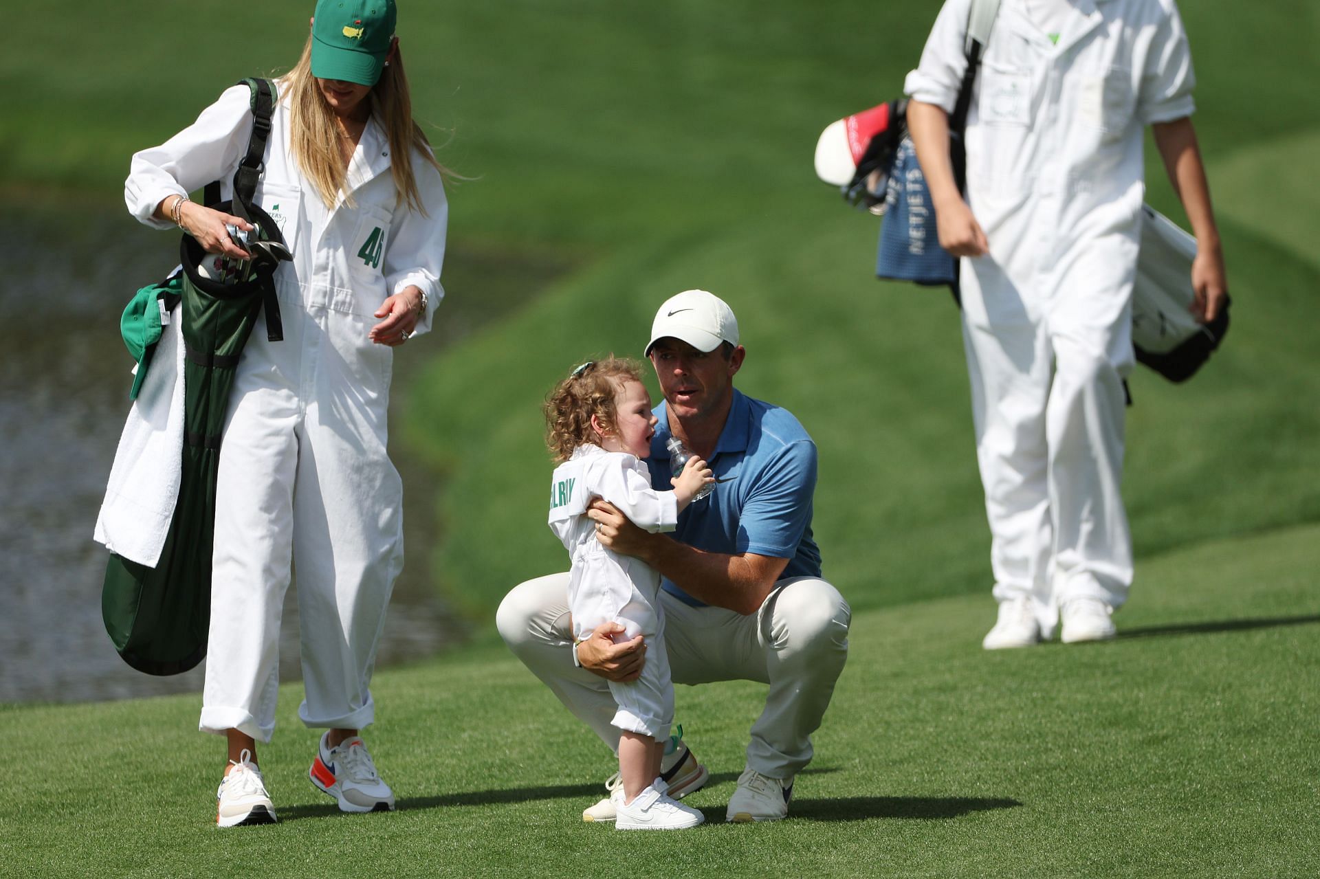 Somali News: Rory McIlroy's Daughter's Successful Augusta Putt Somali News: Rory McIlroy's Daughter's Successful Augusta Putt