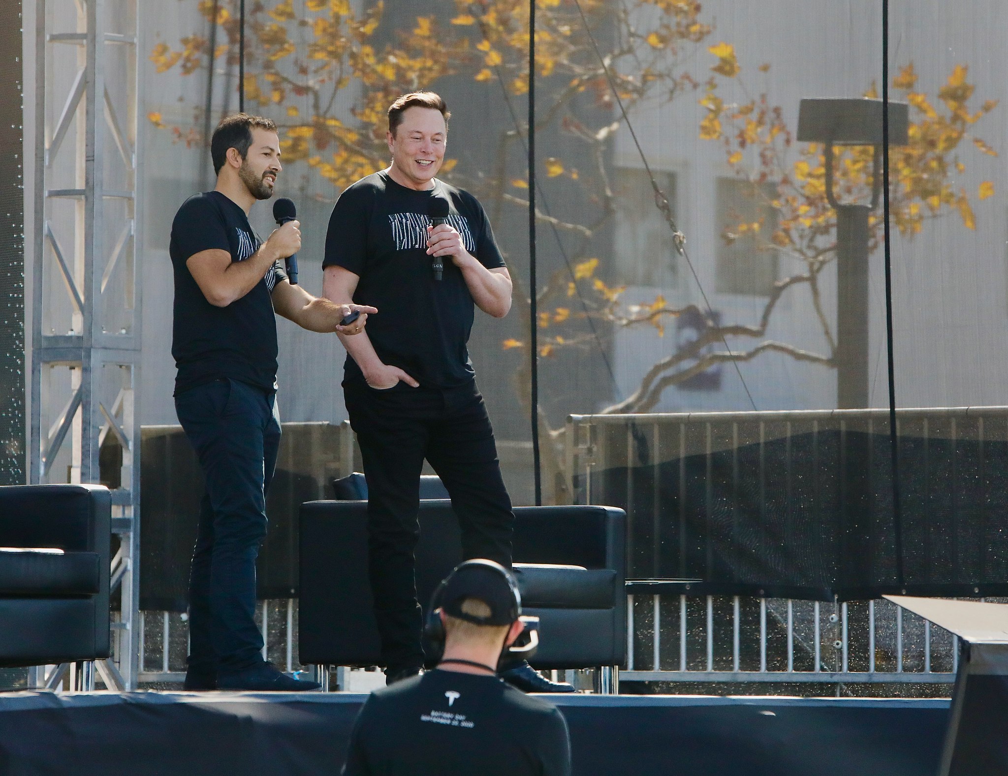 SpaceX's Booming Value: $43 Billion Ahead Of Musk's Tesla Shares SpaceX's Booming Value: $43 Billion Ahead Of Musk's Tesla Shares