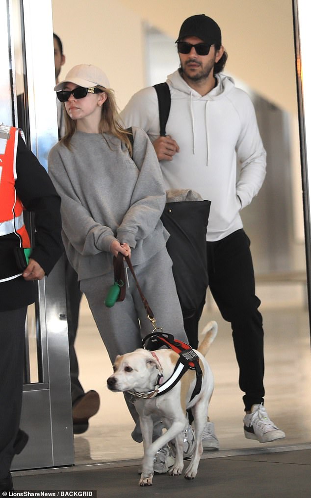 Sydney Sweeney And Jonathan Davino: Relationship Status Update After Recent Sightings Sydney Sweeney And Jonathan Davino: Relationship Status Update After Recent Sightings
