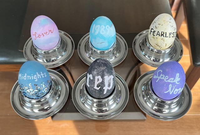 Taylor Swift Easter Eggs: Memorial Day Surprise Or AMA Reveal? Taylor Swift Easter Eggs: Memorial Day Surprise Or AMA Reveal?