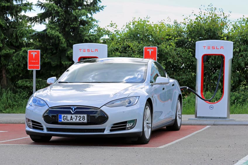 Tesla Q1 Profit Decline: Impact Of Musk's Political Involvement Tesla Q1 Profit Decline: Impact Of Musk's Political Involvement
