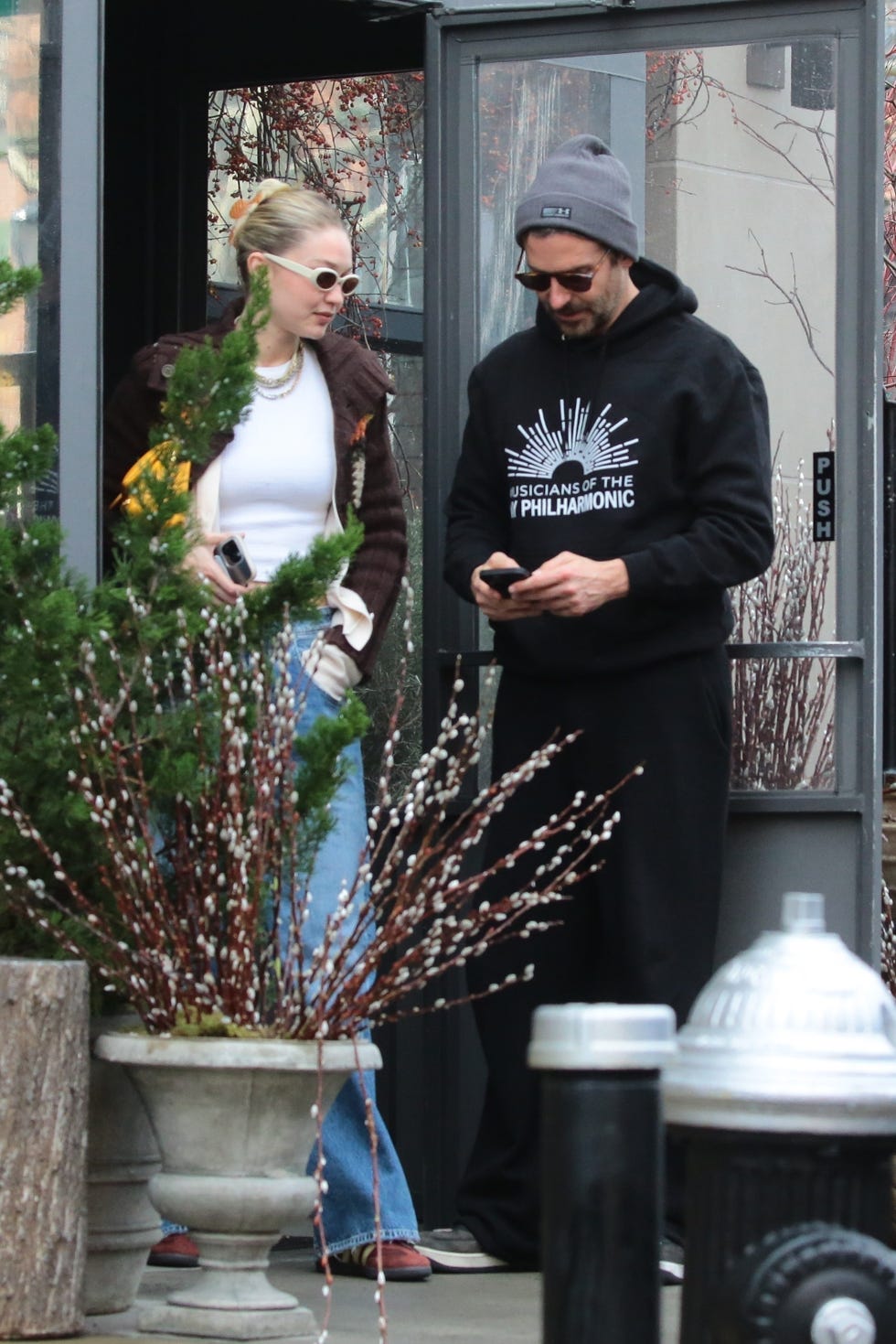 The Low-Key Approach: How Gigi Hadid Avoids Ex-Drama With Bradley Cooper And Leonardo DiCaprio The Low-Key Approach: How Gigi Hadid Avoids Ex-Drama With Bradley Cooper And Leonardo DiCaprio