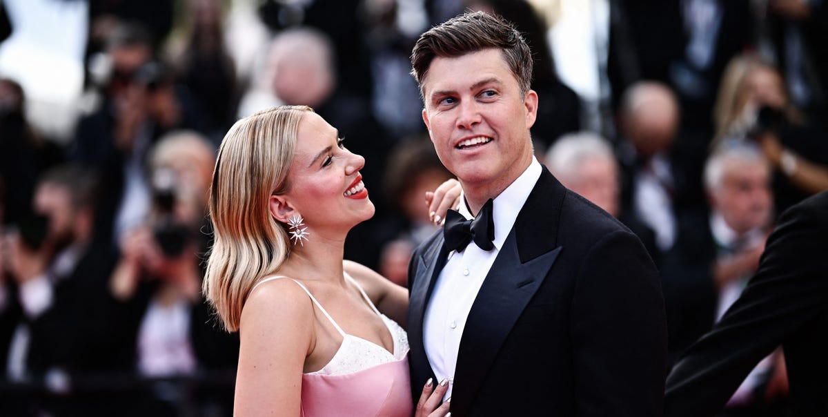 The Public's Response To The Income Disparity Between Colin Jost And Scarlett Johansson The Public's Response To The Income Disparity Between Colin Jost And Scarlett Johansson