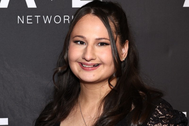 The Reasons Behind Gypsy Rose Blanchard's Postponed Wedding To Ken Urker The Reasons Behind Gypsy Rose Blanchard's Postponed Wedding To Ken Urker