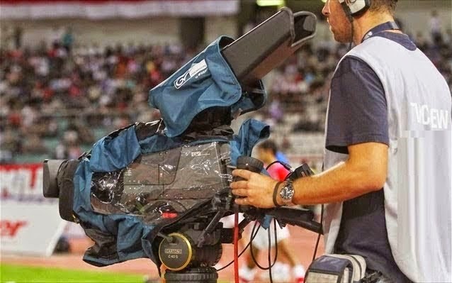 Τηλεοπτικές Μεταδόσεις Μ. Σαββάτου 19 Απριλίου: Οδηγός Προγράμματος Τηλεοπτικές Μεταδόσεις Μ. Σαββάτου 19 Απριλίου: Οδηγός Προγράμματος