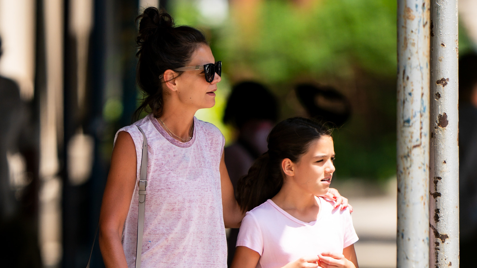 Tom Cruise's Post-Partum Actions Regarding Suri Cruise Tom Cruise's Post-Partum Actions Regarding Suri Cruise