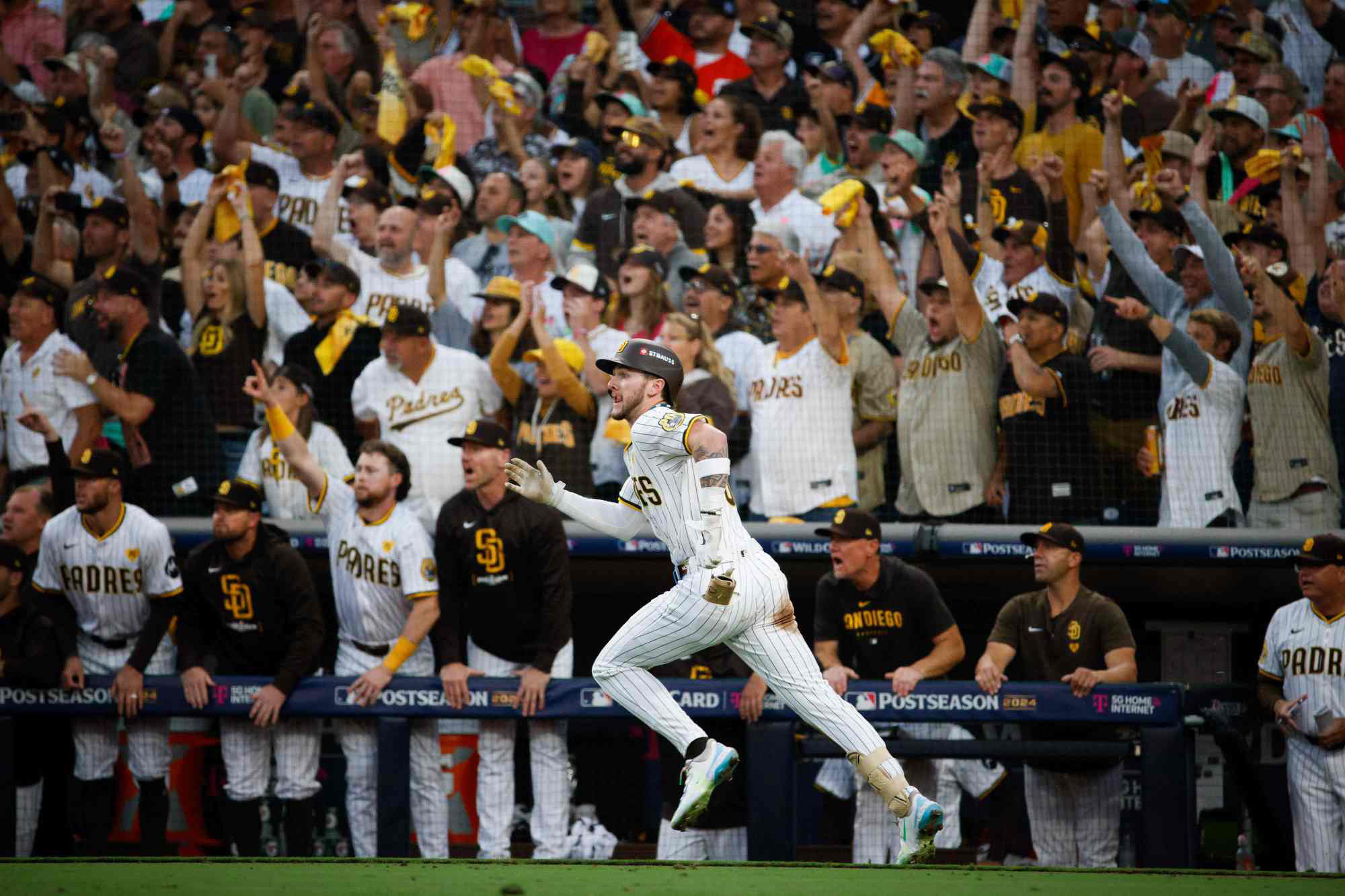 Tom Krasovic: Padres Bullpen's Strong Start Despite 10-Run Inning Tom Krasovic: Padres Bullpen's Strong Start Despite 10-Run Inning