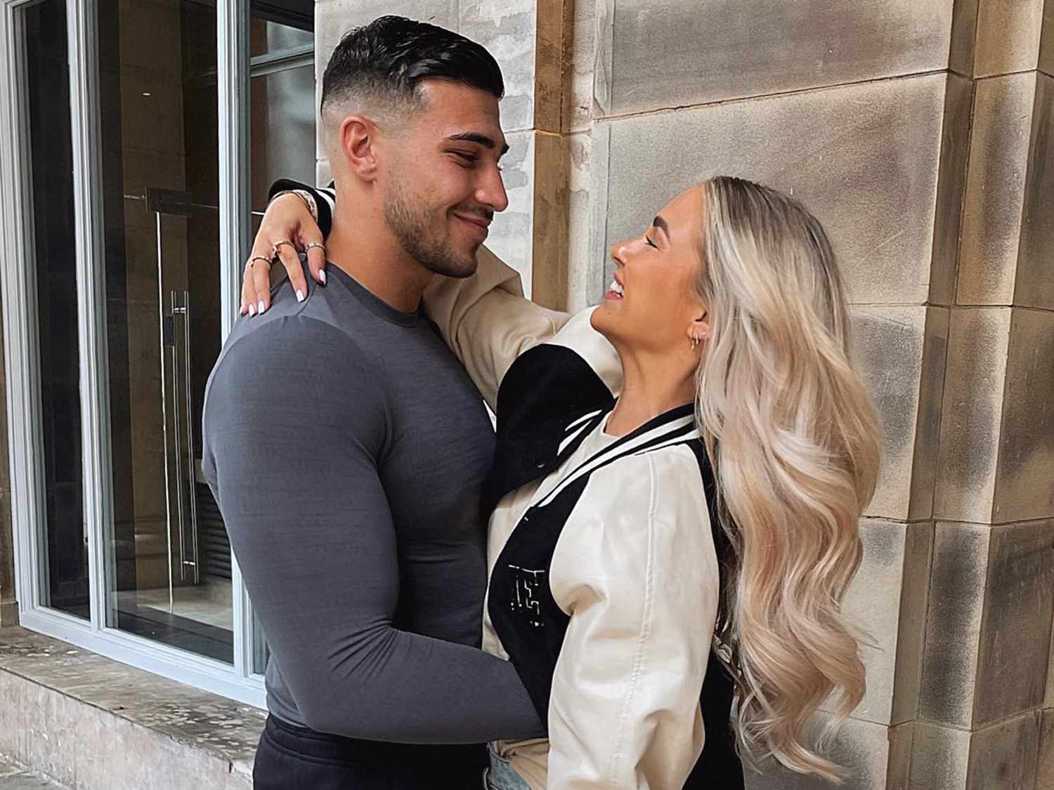Tommy Fury's Bold Stage Appearance: Molly-Mae's Response Tommy Fury's Bold Stage Appearance: Molly-Mae's Response