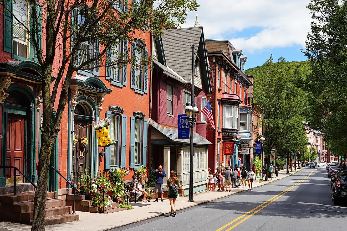 Top Michigan College Towns: Why This City Stands Out Top Michigan College Towns: Why This City Stands Out