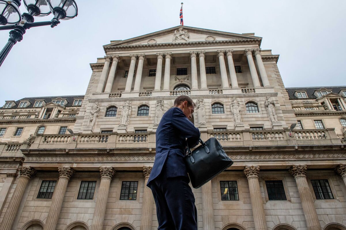 Traders Pare Bets On BOE Rate Cuts As Pound Rises After UK Inflation Data Traders Pare Bets On BOE Rate Cuts As Pound Rises After UK Inflation Data