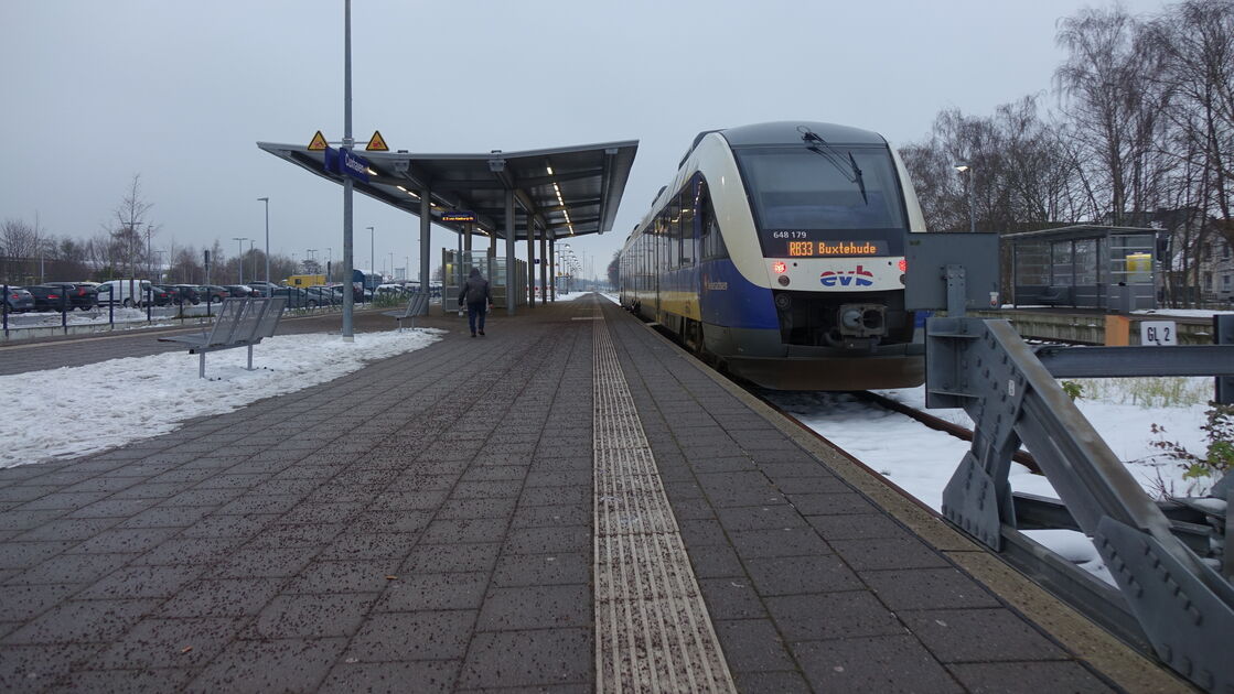 Tram-Unfall Berlin & Brandenburg: Straßensperrung Und Auswirkungen Auf Den Bahnverkehr Tram-Unfall Berlin & Brandenburg: Straßensperrung Und Auswirkungen Auf Den Bahnverkehr
