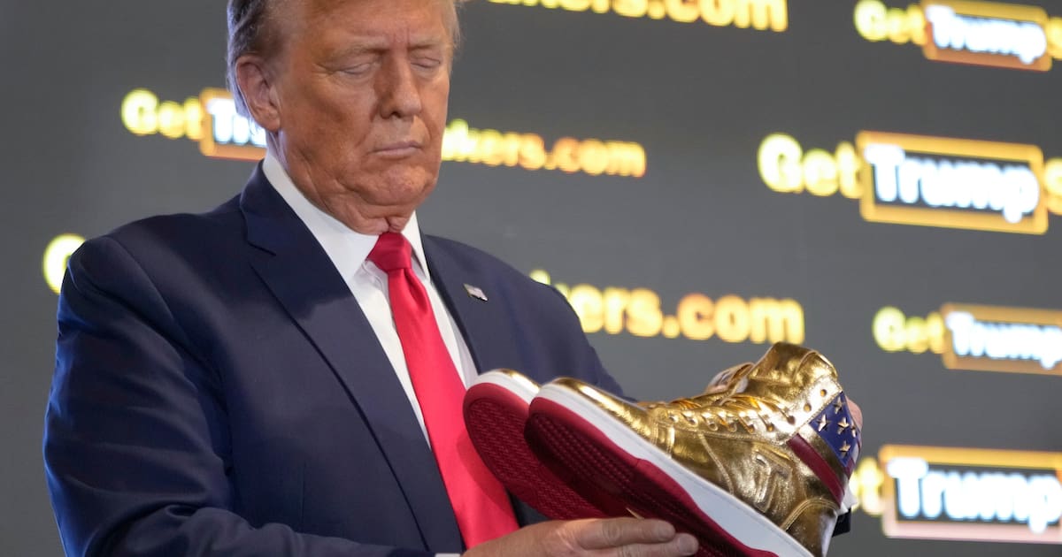 Trump Godkender Opkøb Af Amerikansk Stålgigant Trump Godkender Opkøb Af Amerikansk Stålgigant