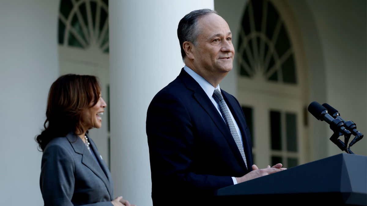 Trump's Dismissal Of Doug Emhoff From Holocaust Memorial Council: A Controversial Decision